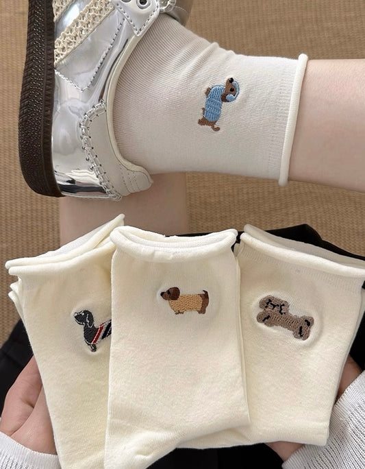 4 Sets of Premium Cotton Socks – Soft, Breathable & Non-Tight Comfort Fit