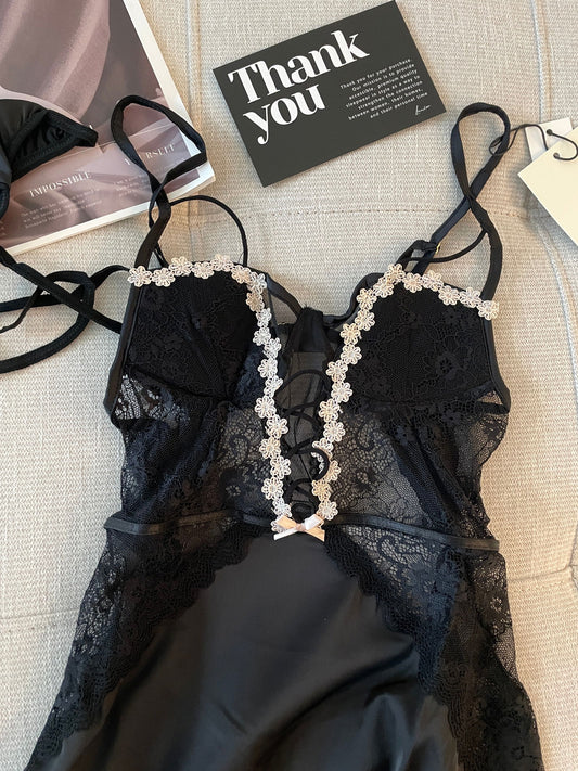 Lace Slip - Lunior - -