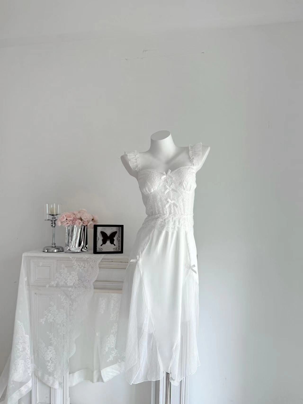 Lace Slip - Lunior - -