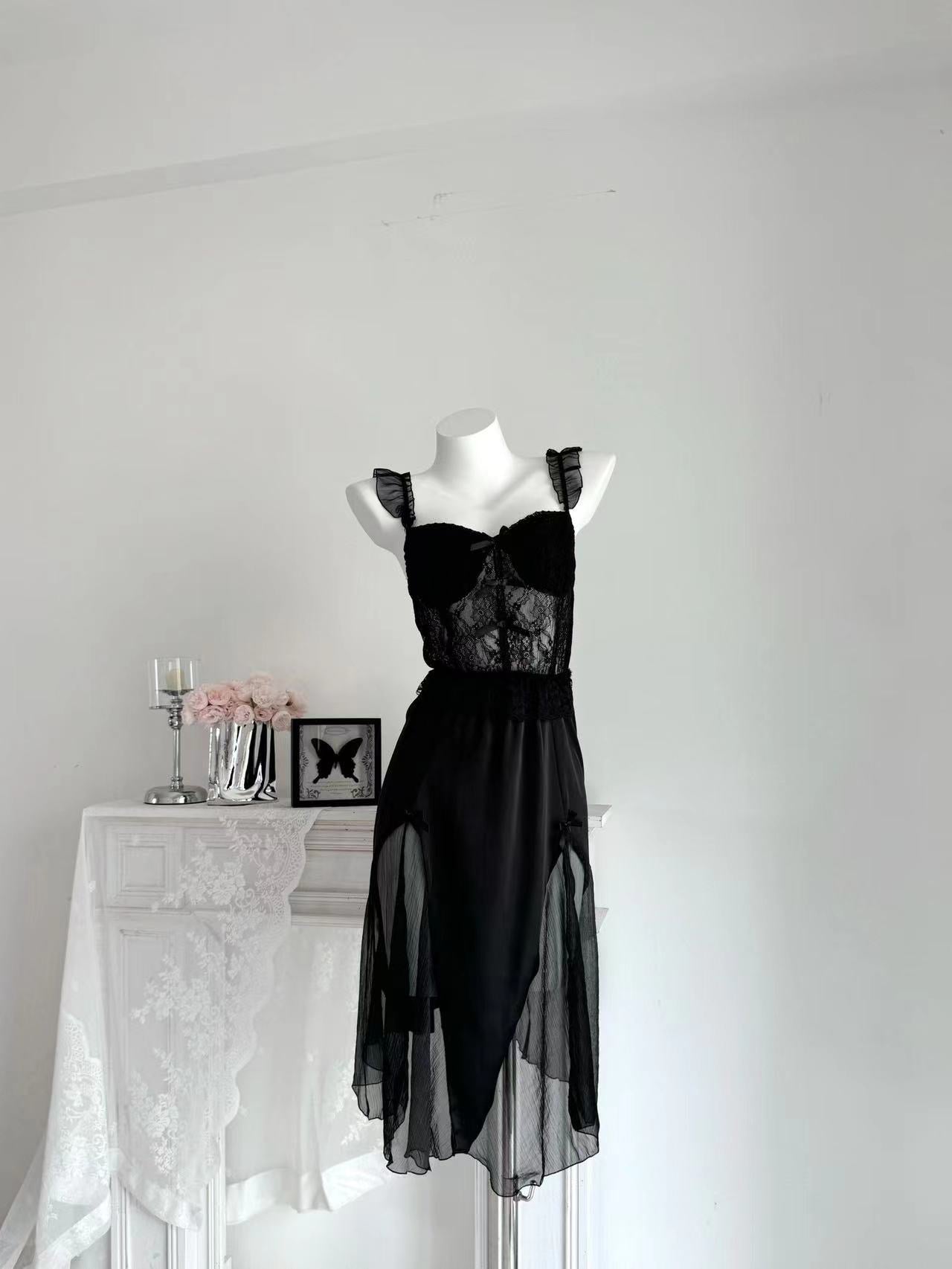 Lace Slip - Lunior - -