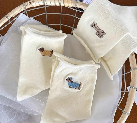 4 Sets of Premium Cotton Socks – Soft, Breathable & Non-Tight Comfort Fit