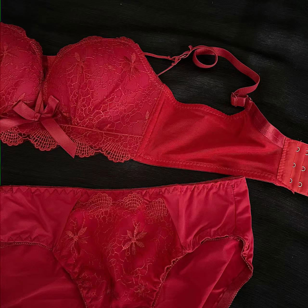 Lace Push-Up bra and Underwear Set - Lunior -  - 