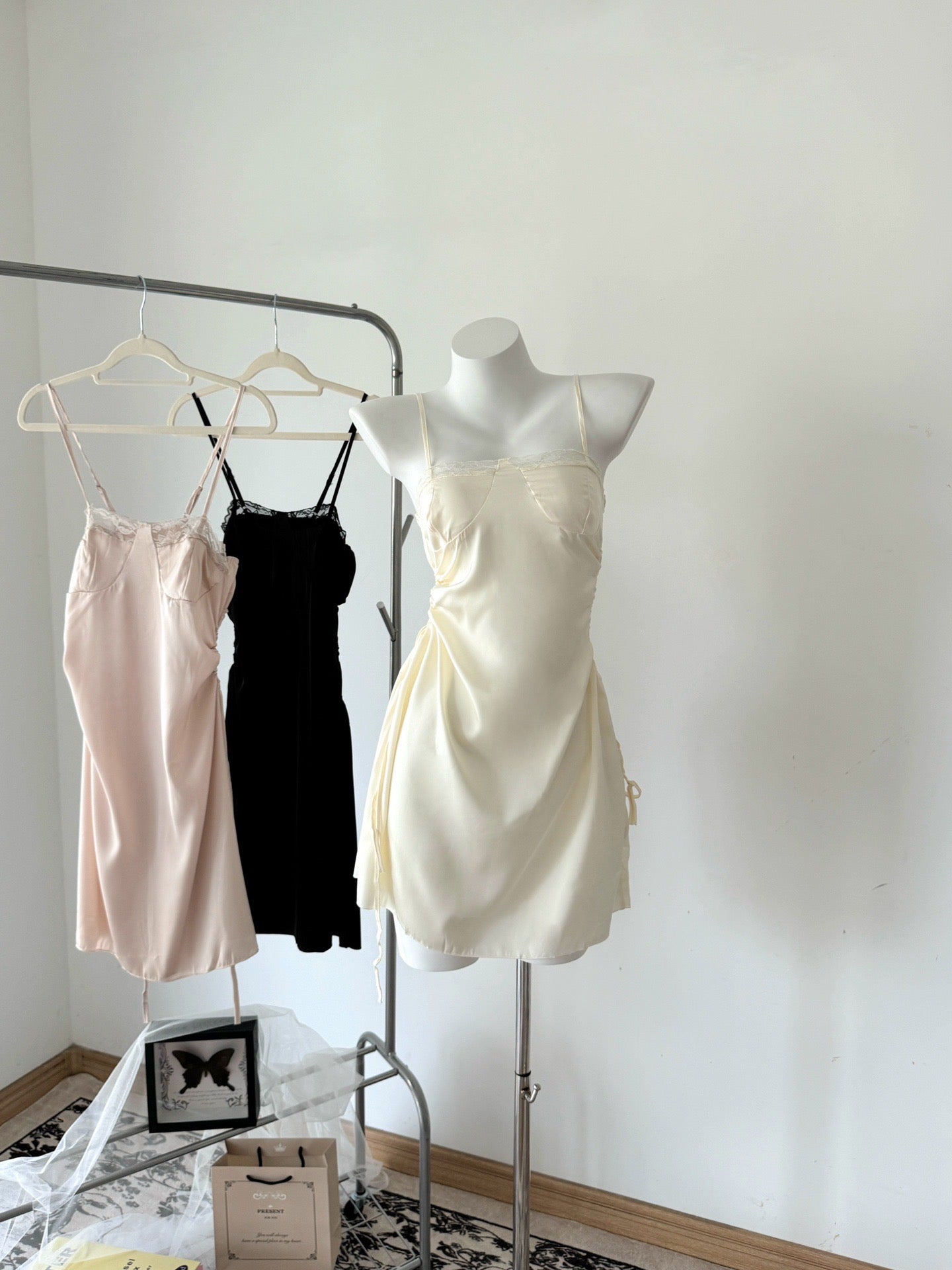 Lace Slip - Lunior -  - 